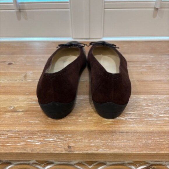 Salvatore Ferragamo Womens Burgundy Suede & Patent Leather Wingtip Flat- 8B - Picture 3 of 6